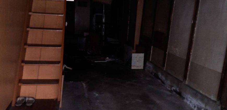 Kamiji 1 -chome store residence